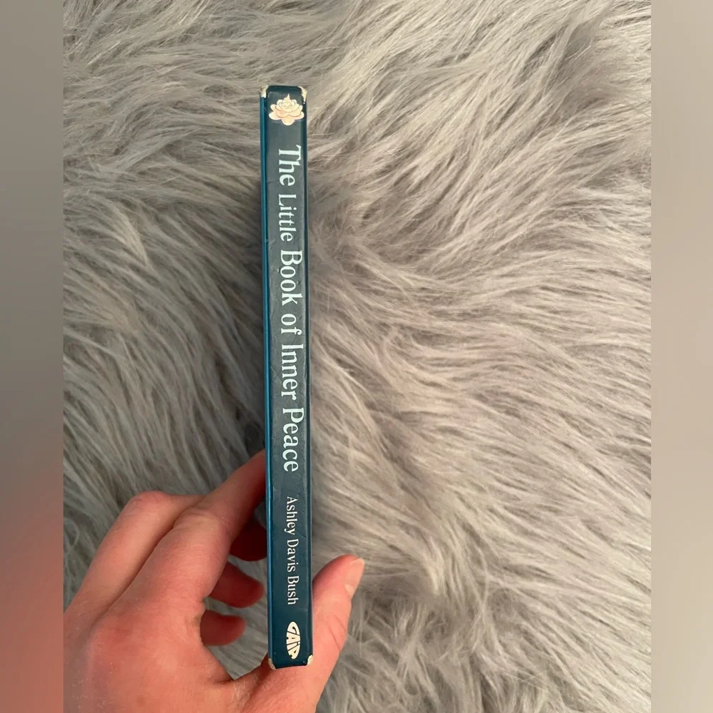 The Little Book of Inner Peace - Picture 2 of 7